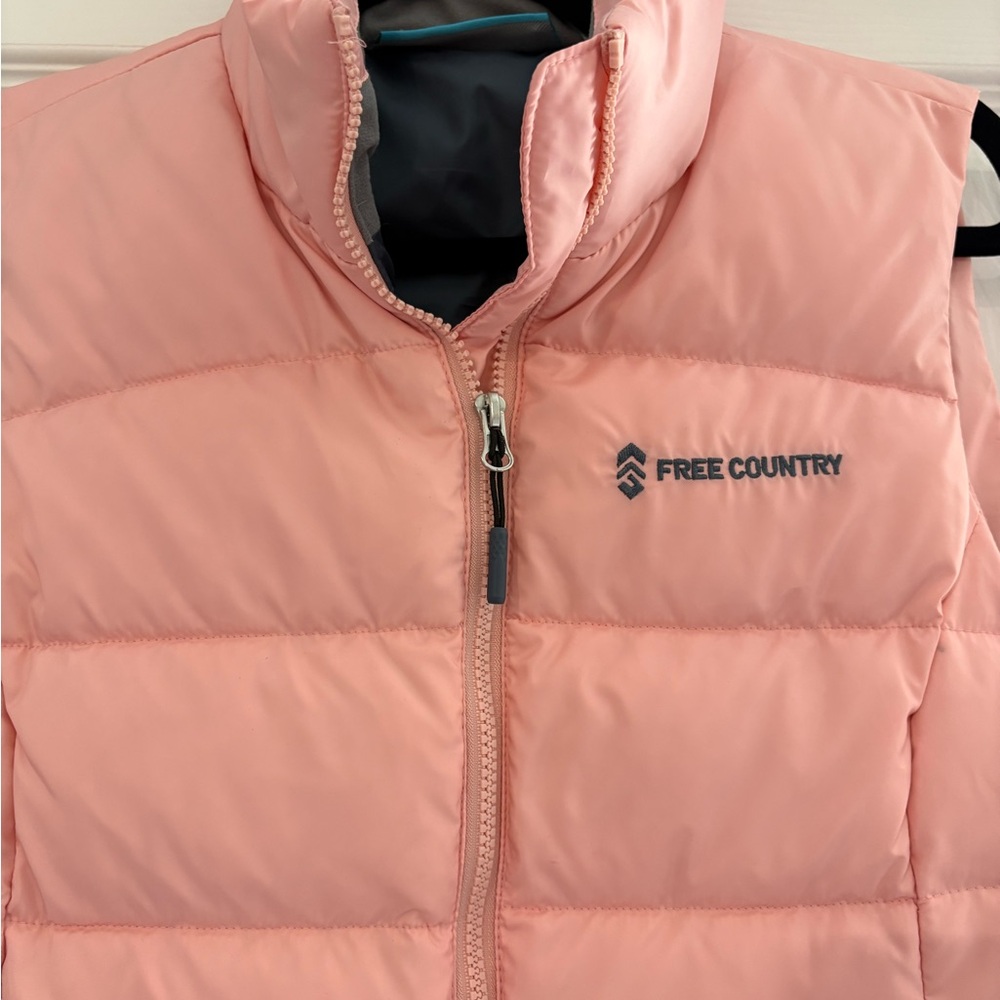 Free Country Light Pink Quilted Vest - Picture 2 of 4